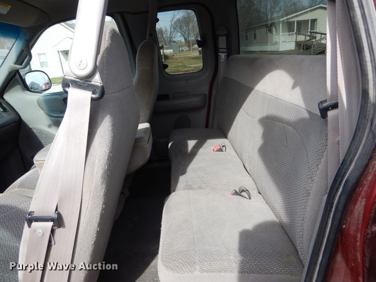 image for item DH6453 1999 Ford F150 XLT SuperCab pickup truck