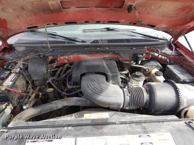 image for item DH6453 1999 Ford F150 XLT SuperCab pickup truck