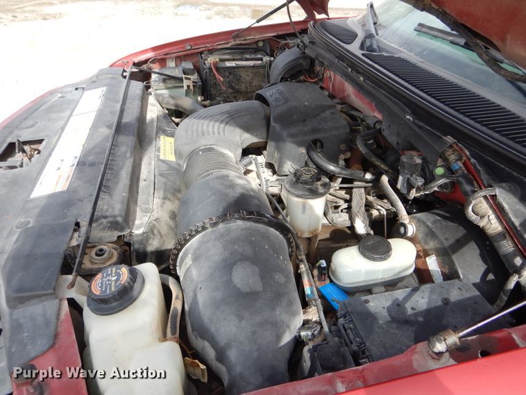 image for item DH6453 1999 Ford F150 XLT SuperCab pickup truck