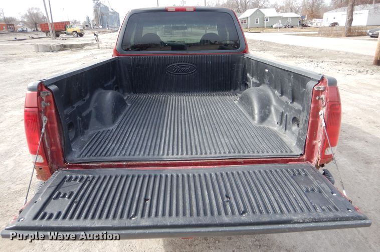 image for item DH6453 1999 Ford F150 XLT SuperCab pickup truck