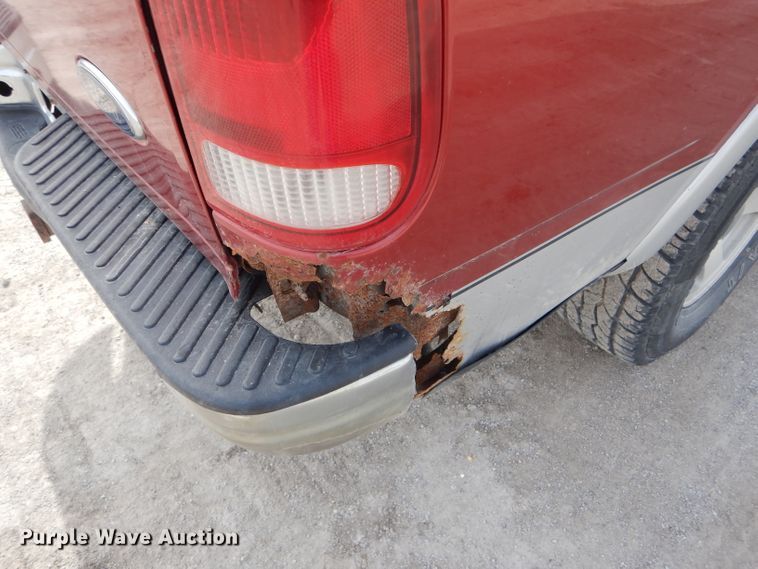 image for item DH6453 1999 Ford F150 XLT SuperCab pickup truck