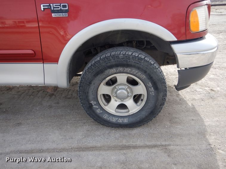 image for item DH6453 1999 Ford F150 XLT SuperCab pickup truck