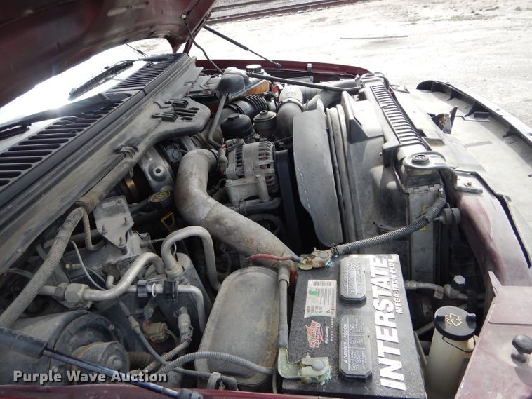 image for item DH6454 2004 Ford F250 Super Duty XL pickup truck