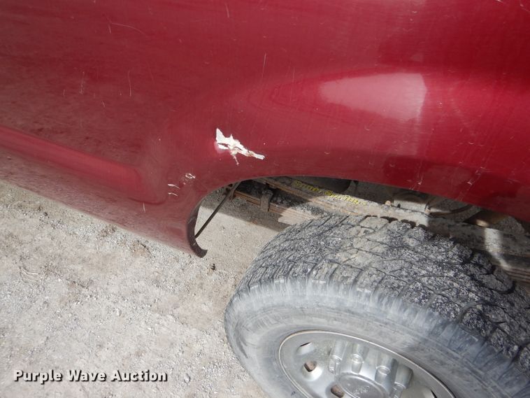 image for item DH6454 2004 Ford F250 Super Duty XL pickup truck