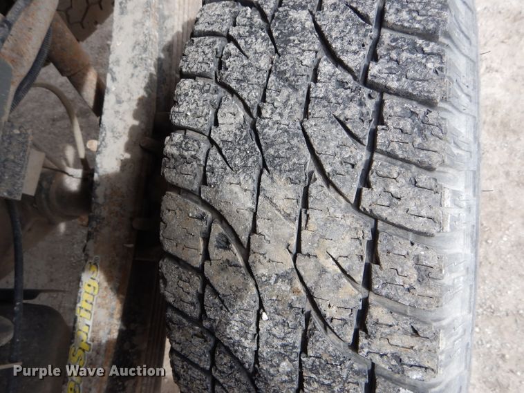 image for item DH6454 2004 Ford F250 Super Duty XL pickup truck