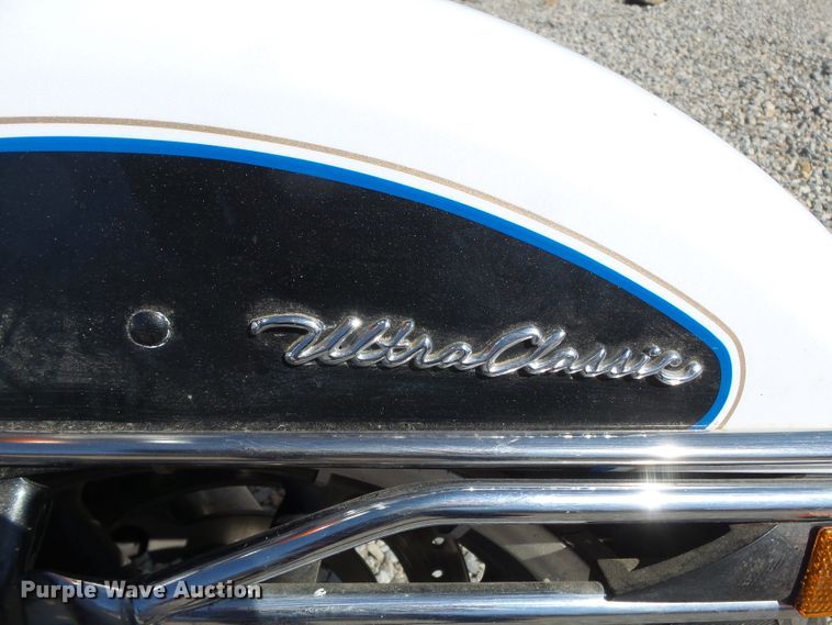 image for item DH7898 2008 Harley Davidson FLHTCU Ultra Classic motorcycle