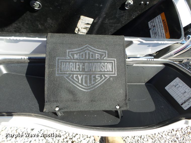 image for item DH7898 2008 Harley Davidson FLHTCU Ultra Classic motorcycle