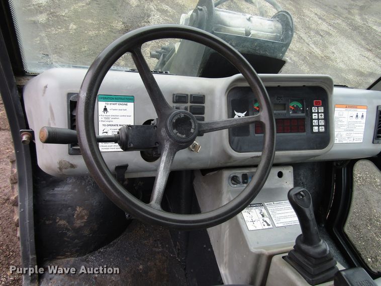 image for item DH8444 Bobcat Toolcat 5600 utility vehicle