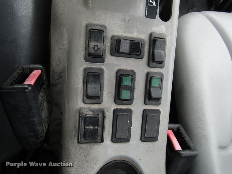 image for item DH8444 Bobcat Toolcat 5600 utility vehicle