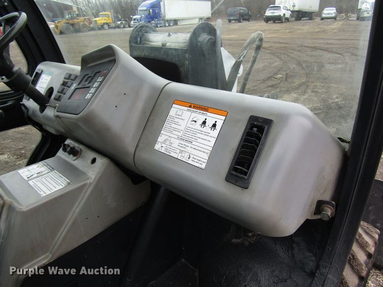 image for item DH8444 Bobcat Toolcat 5600 utility vehicle