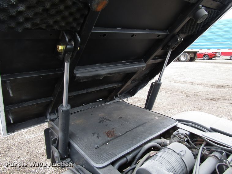 image for item DH8444 Bobcat Toolcat 5600 utility vehicle