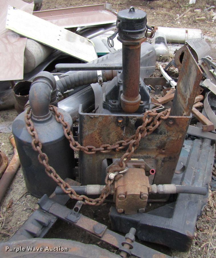 image for item DH8452 (3) pumps