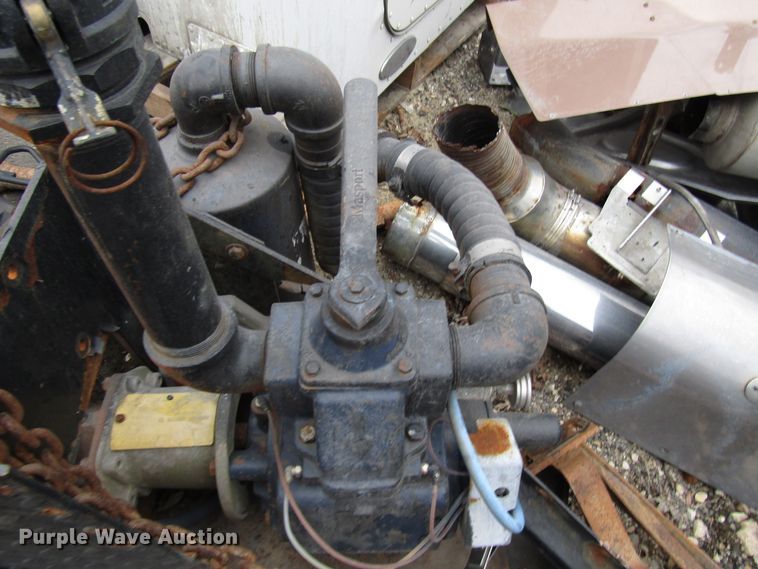 image for item DH8452 (3) pumps
