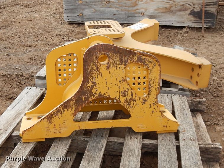 image for item DH8466 (2) Dozer draw bars