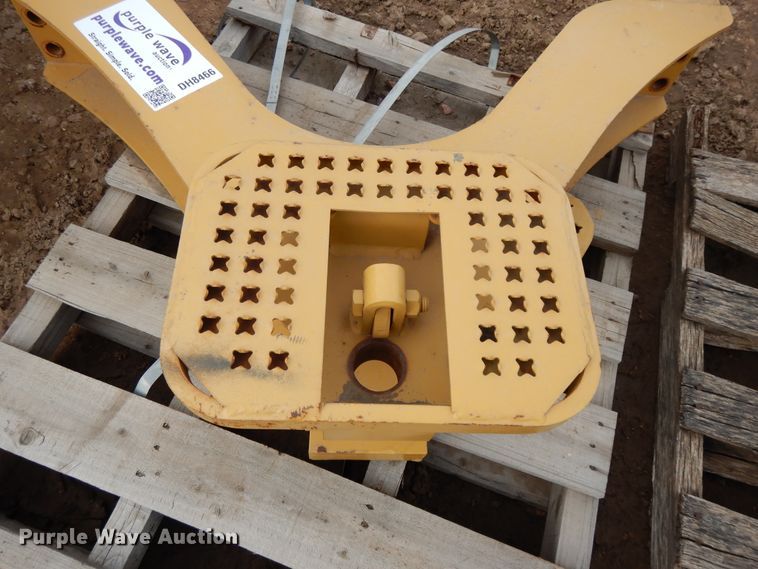 image for item DH8466 (2) Dozer draw bars