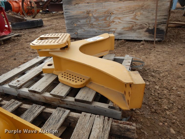 image for item DH8466 (2) Dozer draw bars