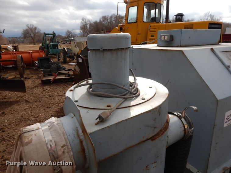 image for item DH8472 Sandstorm sandblaster cabinet