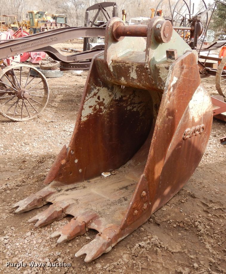 image for item DH8473 Eaco 38"W excavator bucket