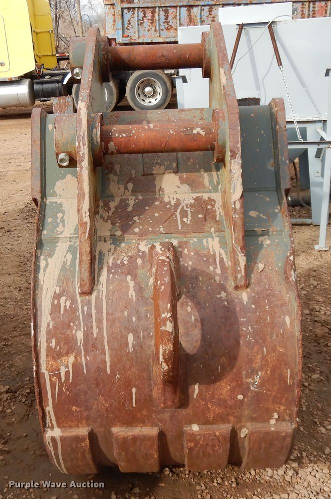 image for item DH8473 Eaco 38"W excavator bucket