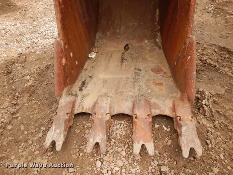 image for item DH8473 Eaco 38"W excavator bucket