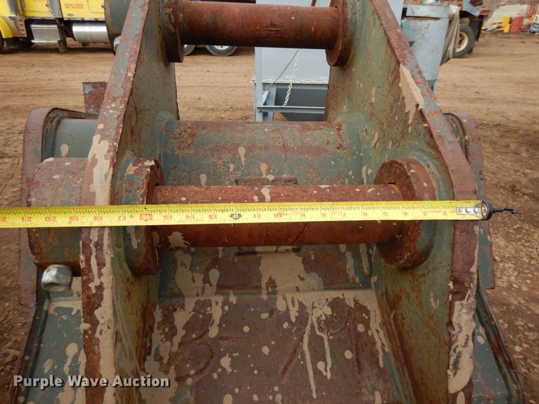 image for item DH8473 Eaco 38"W excavator bucket