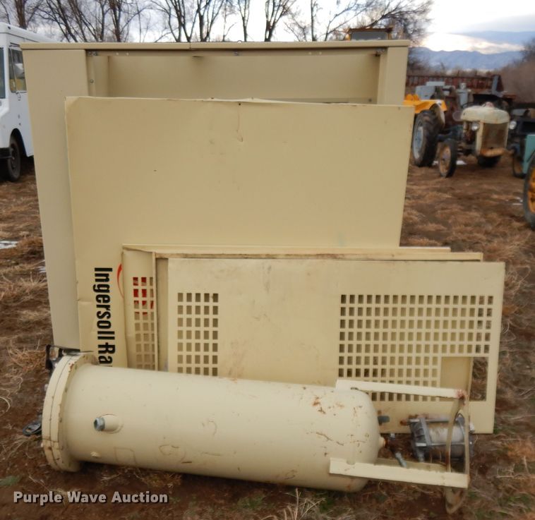 image for item DH8479 Ingersoll Rand SSREP100 air compressor