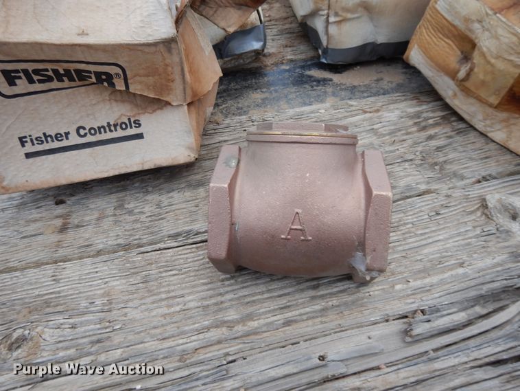 image for item DH8488 Valves, gauges, and equipment