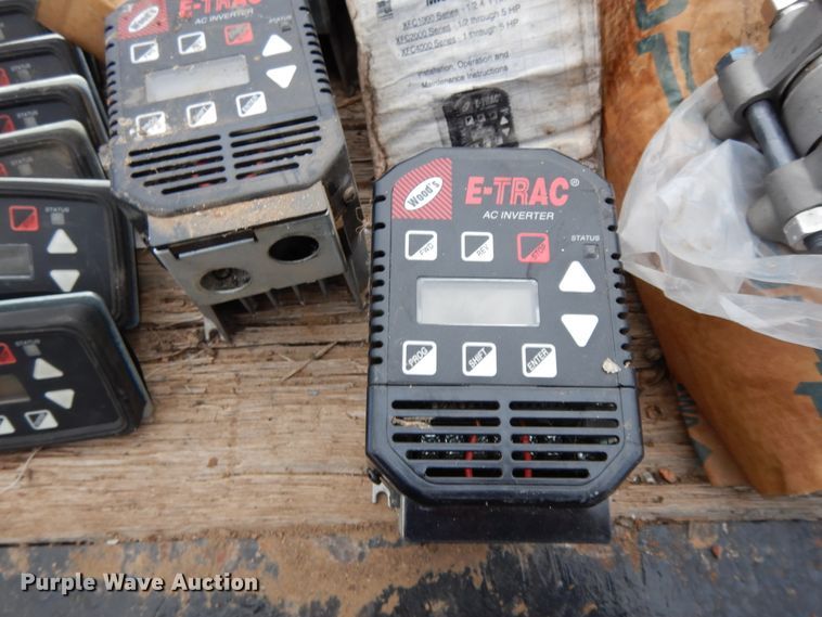 image for item DH8488 Valves, gauges, and equipment