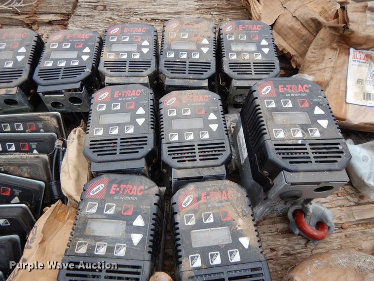 image for item DH8488 Valves, gauges, and equipment