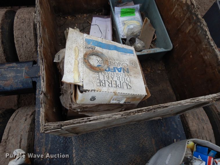 image for item DH8488 Valves, gauges, and equipment