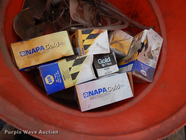 image for item DH8488 Valves, gauges, and equipment