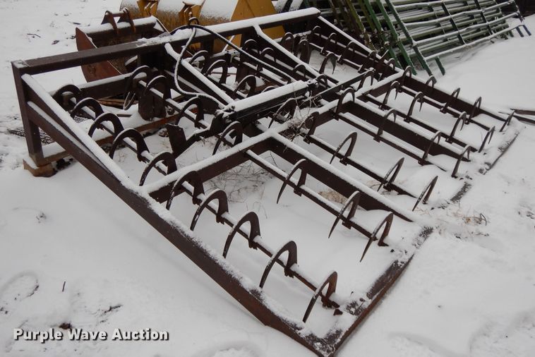 image for item DH8492 Square bale grabber