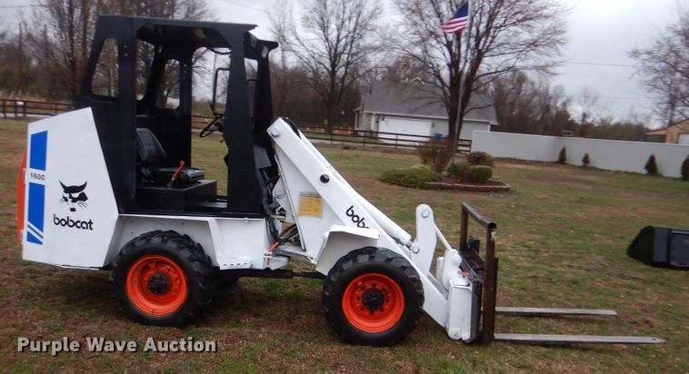 image for item DI2467 Bobcat 1600 wheel loader