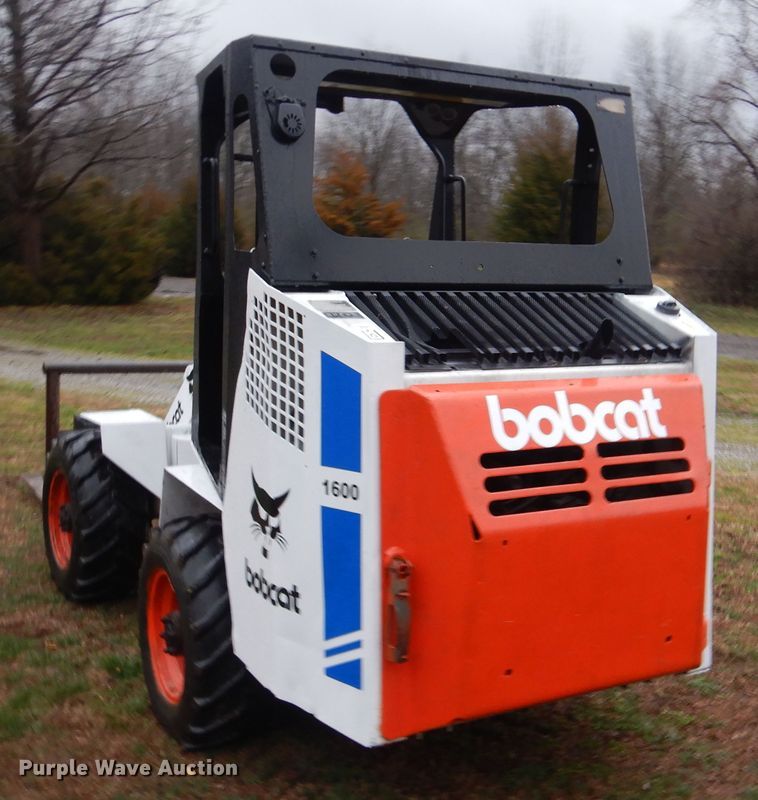 image for item DI2467 Bobcat 1600 wheel loader
