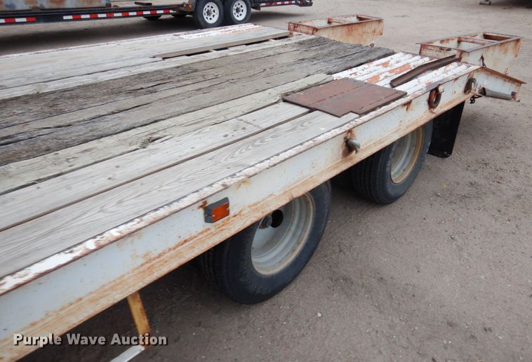 image for item DJ2999 1993 Belshe T-24AP equipment trailer