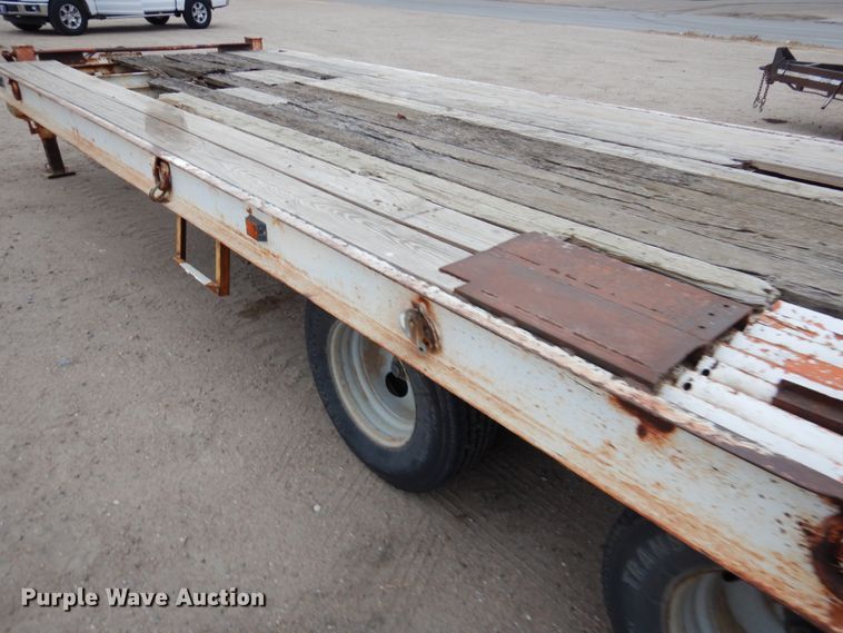 image for item DJ2999 1993 Belshe T-24AP equipment trailer