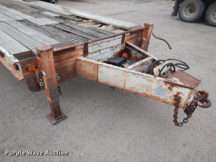 image for item DJ2999 1993 Belshe T-24AP equipment trailer