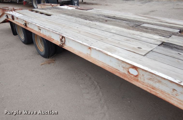 image for item DJ2999 1993 Belshe T-24AP equipment trailer