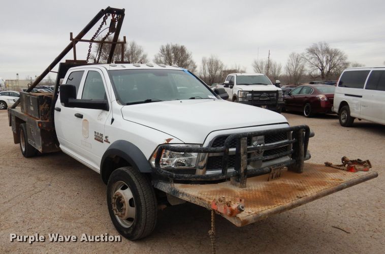 image for item DJ8751 2017 Dodge Ram 5500 Crew Cab winch truck