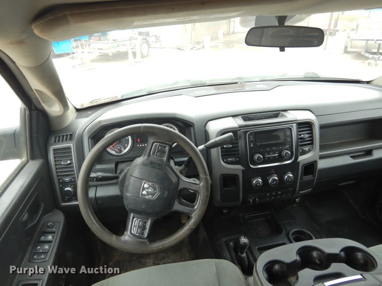 image for item DJ8751 2017 Dodge Ram 5500 Crew Cab winch truck