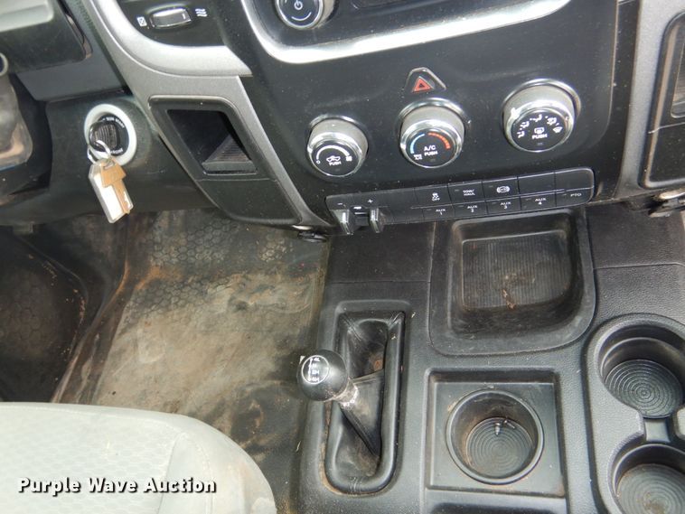 image for item DJ8751 2017 Dodge Ram 5500 Crew Cab winch truck