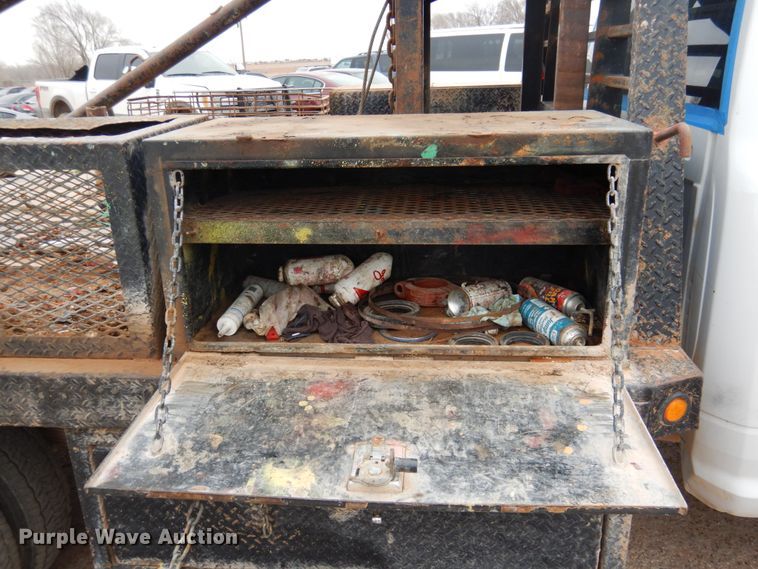 image for item DJ8751 2017 Dodge Ram 5500 Crew Cab winch truck