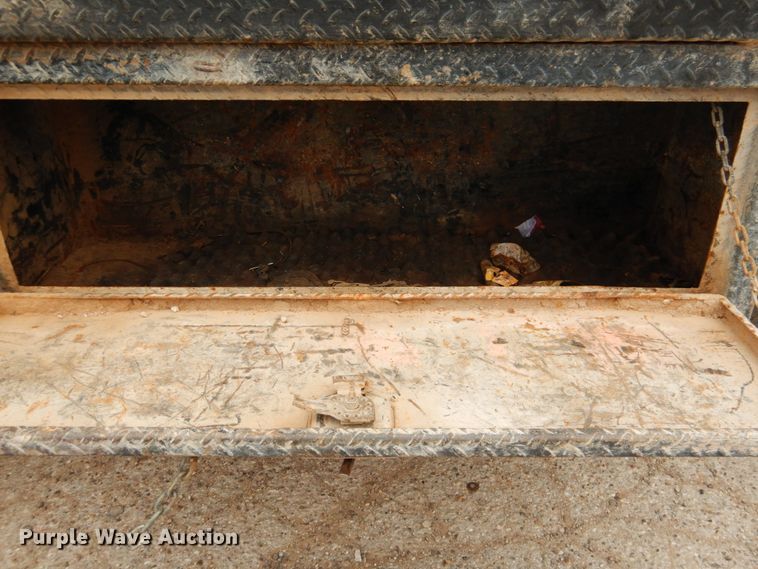 image for item DJ8751 2017 Dodge Ram 5500 Crew Cab winch truck