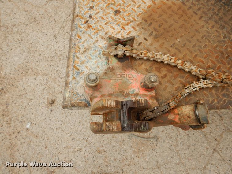 image for item DJ8751 2017 Dodge Ram 5500 Crew Cab winch truck