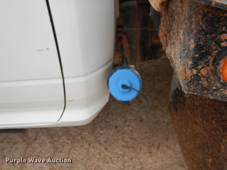 image for item DJ8751 2017 Dodge Ram 5500 Crew Cab winch truck