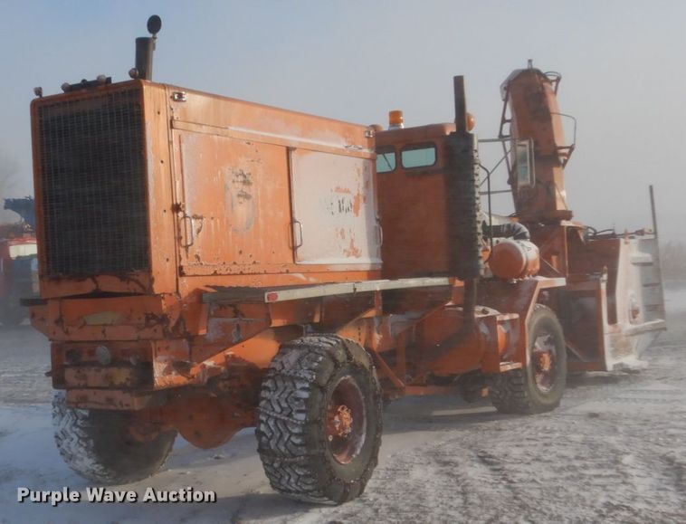 image for item DV9409 1978 Oshkosh P-2323-4 snow blower truck
