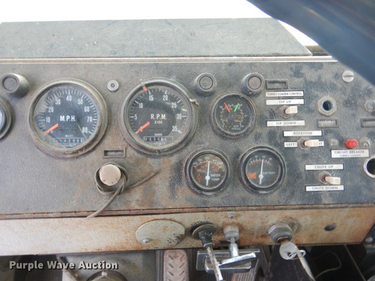 image for item DV9409 1978 Oshkosh P-2323-4 snow blower truck