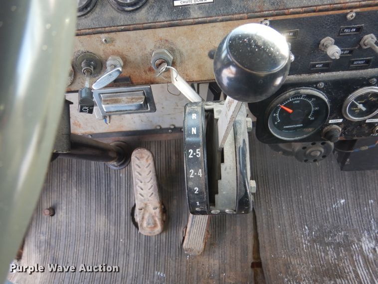 image for item DV9409 1978 Oshkosh P-2323-4 snow blower truck