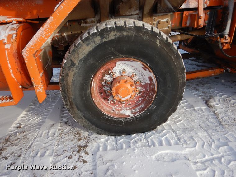 image for item DV9409 1978 Oshkosh P-2323-4 snow blower truck