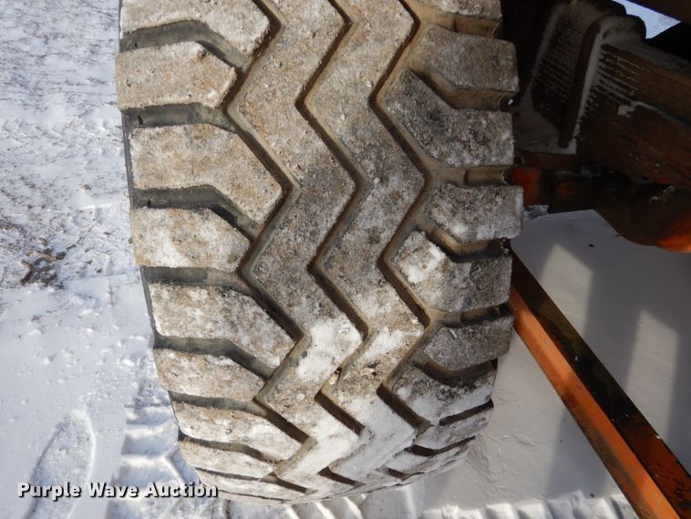 image for item DV9409 1978 Oshkosh P-2323-4 snow blower truck